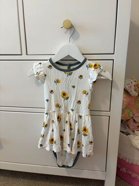 Kyte Baby 12-18 Months Sunflower bodysuit Dress